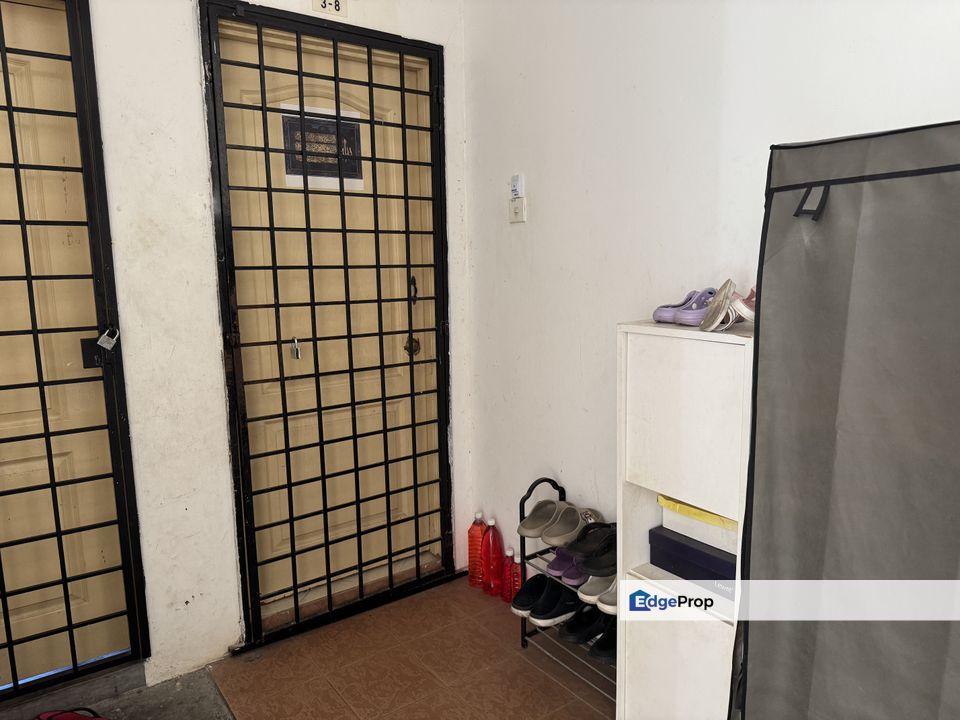 Affordable freehold apartment Aman Court Sungai Buloh, Selangor, Sungai Buloh