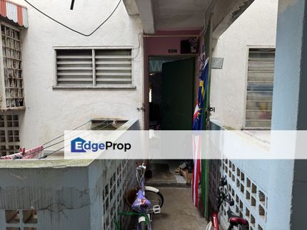 three bedrooms flat at Pangsapuri Intan Cheras Kuala Lumpur, Selangor, Cheras