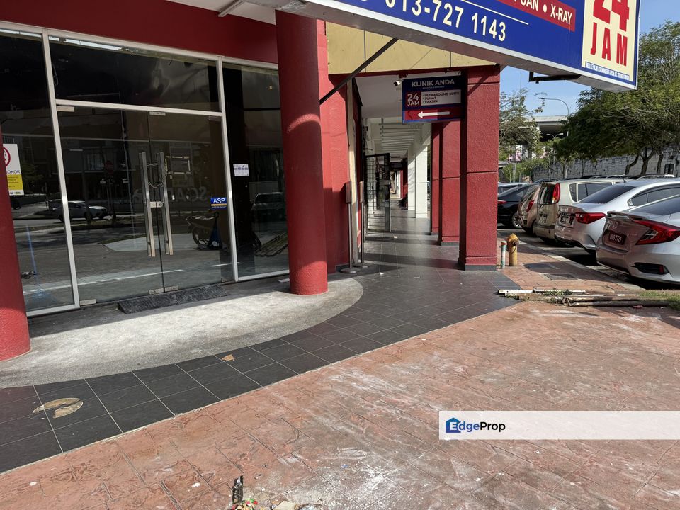Corner ground floor shop lot at the strand commercial square kota damansara petaling jaya, Selangor, Petaling Jaya