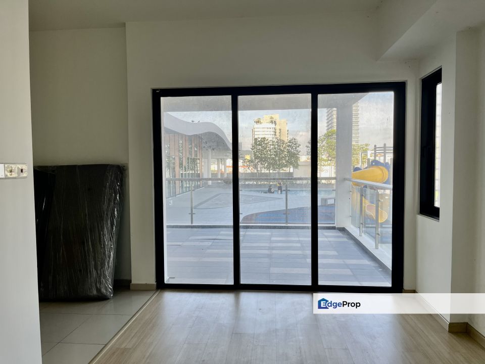 Premium studio with huge balcony Encorp Strand Residences Kota Damansara Petaling jaya , Selangor, Kota Damansara