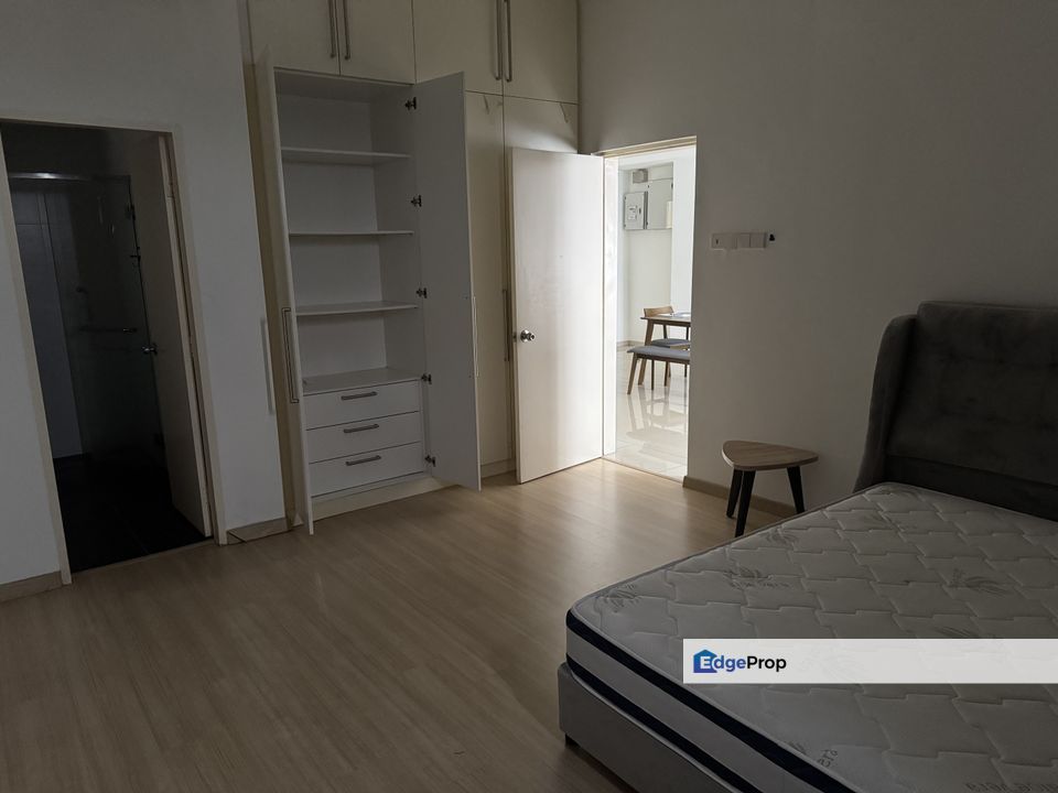 Three bedrooms and two bathrooms condo Encorp Strand Residences Kota Damansara Petaling Jaya, Selangor, Kota Damansara