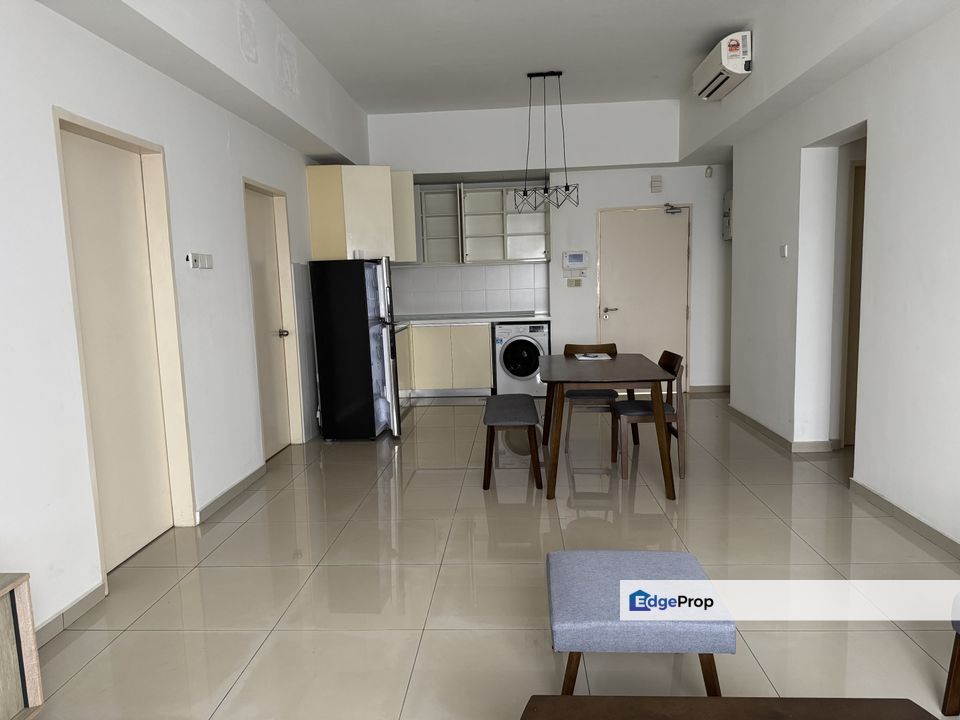 Three bedrooms and two bathrooms condo Encorp Strand Residences Kota Damansara Petaling Jaya, Selangor, Kota Damansara