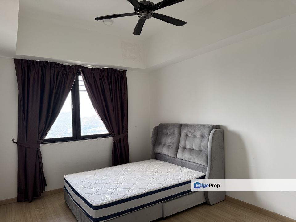 Three bedrooms and two bathrooms condo Encorp Strand Residences Kota Damansara Petaling Jaya, Selangor, Kota Damansara