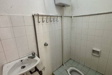 Freehold double storey Terraced house at Bandar Damai Perdana Cheras Kuala Lumpur