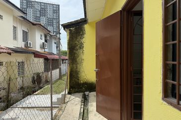 Freehold double storey Terraced house at Bandar Damai Perdana Cheras Kuala Lumpur
