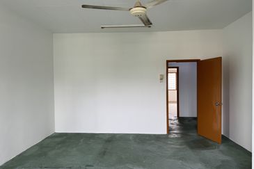 Freehold double-storey terraced house at Jalan Damai Perdana 4/1J Bandar Damai Perdana, Cheras Kuala Lumpur