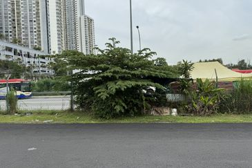 Freehold double-storey terraced house at Jalan Damai Perdana 4/1J Bandar Damai Perdana, Cheras Kuala Lumpur