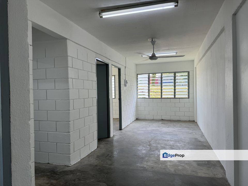 Flat house Taman Semarak 11 Nilai Seremban, Negeri Sembilan, Nilai
