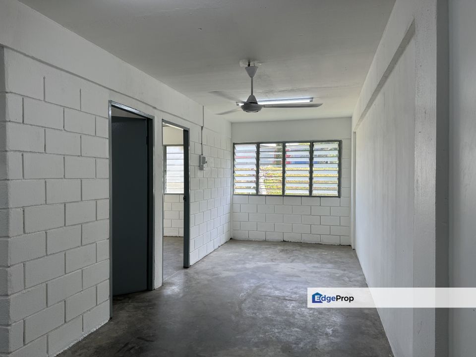 Flat house Taman Semarak 11 Nilai Seremban, Negeri Sembilan, Nilai