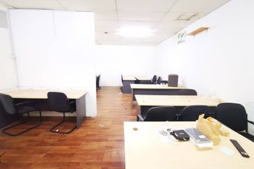 Double-storey shop lot at Kampung Chempaka Petaling Jaya