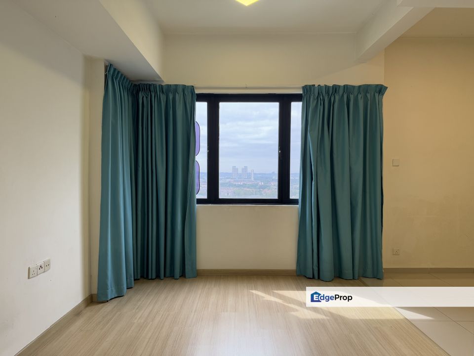 Premium studio unit at Encorp Strand Residences Kota Damansara Petaling Jaya, Selangor, Kota Damansara