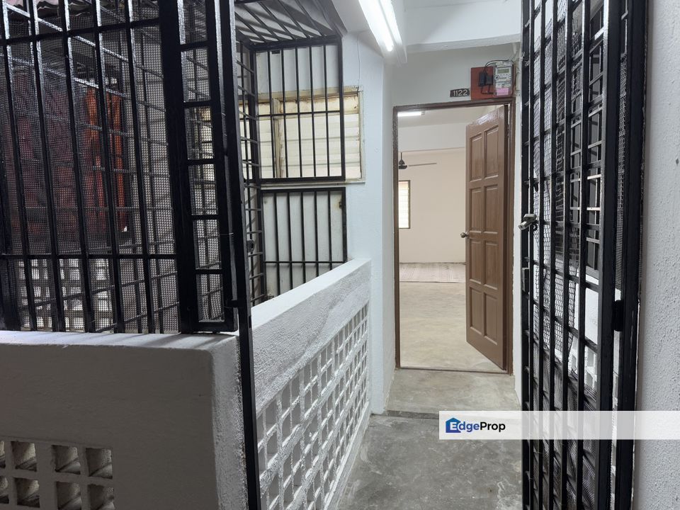 Flat house Pangsapuri Intan Taman Bukit Permai Cheras Kuala Lumpur, Selangor, Cheras