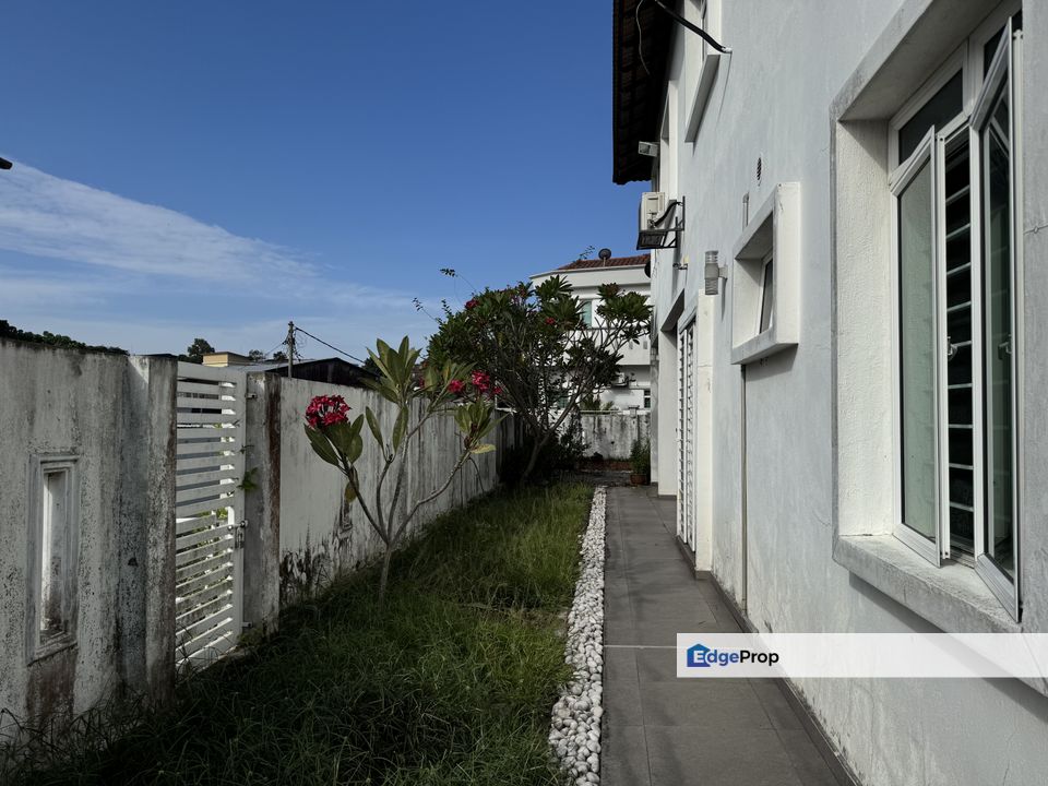 Double storey bungalow Kampung Baru Balakong Seri Kembangan Selangor, Selangor, Balakong