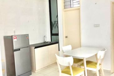 D'Summit Residences @ Kempas Utama