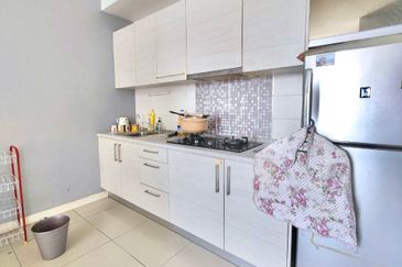 Dedaun Hijau (Greenfield Regency)