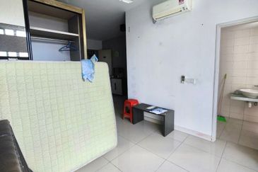 Dedaun Hijau (Greenfield Regency)