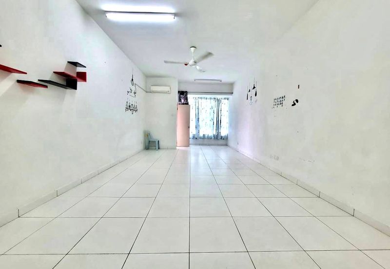 Akademik Suite @ Mount Austin