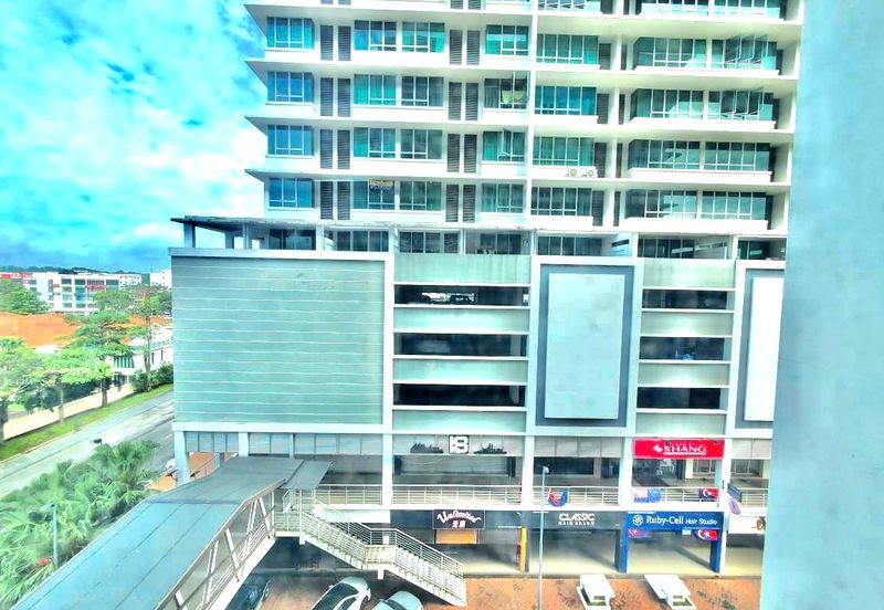 Akademik Suite @ Mount Austin