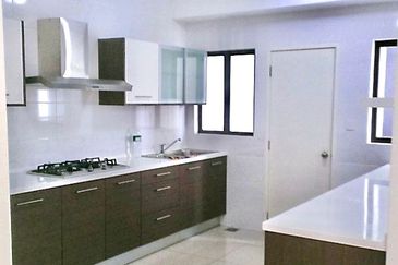 Ujana Executive Apartment