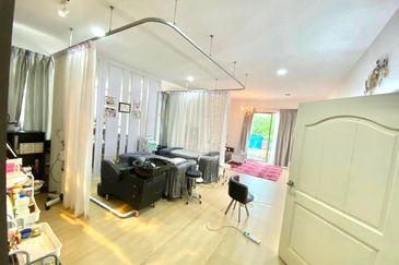 Austin Residence @Taman Mount Austin