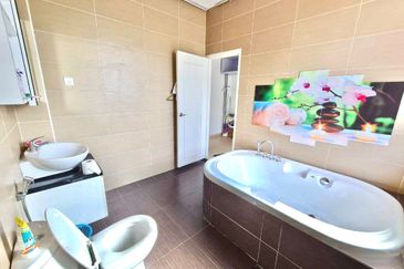 Austin Residence @Taman Mount Austin