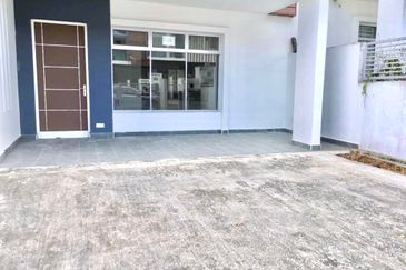 Kampung Melayu Gelang Patah