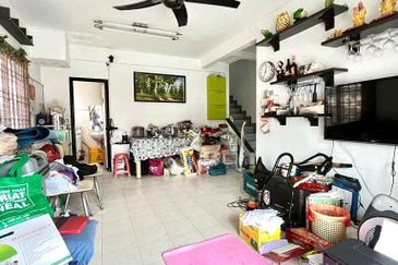 Taman Tampoi Indah II, Villa Ros