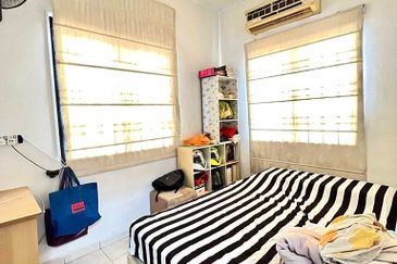 Taman Tampoi Indah II, Villa Ros