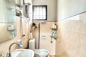 Taman Tampoi Indah II, Villa Ros