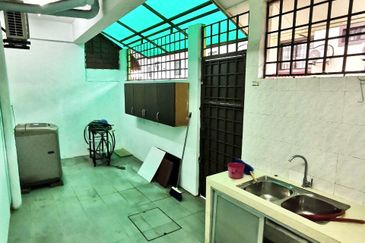 Austin Residence @Taman Mount Austin