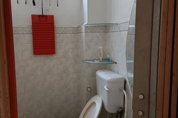 Jalan Putra 3, Taman Tan Sri Yaakob