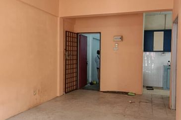 Jalan Putra 3, Taman Tan Sri Yaakob