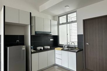 SKS Habitat Apartment, Larkin