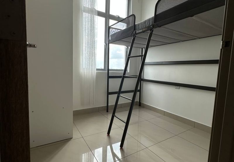 SKS Habitat Apartment, Larkin