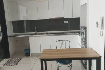 Almas Suites @ Puteri Harbour