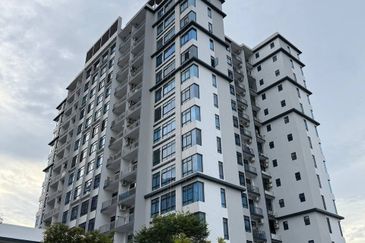 Seri Austin Luxury Apartment