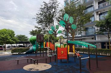 Seri Austin Luxury Apartment