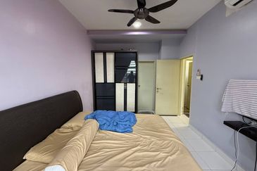 Seri Austin Luxury Apartment