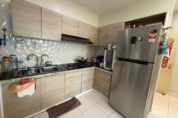 Seri Austin Luxury Apartment