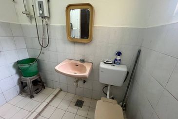 Lily & Jasmine Apartment