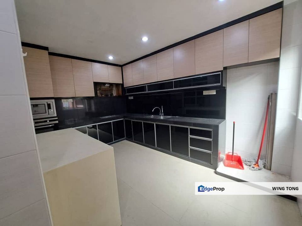 Taman Sutera Utama Double Storey Semi D House , Johor, Skudai