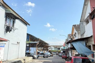Taman Megah Ria Double Storey Shop Lot 