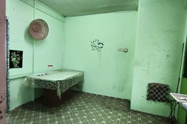 Flat Taman Ungku Tun Aminah