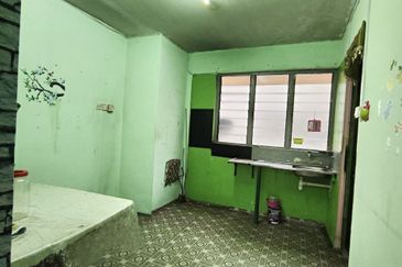 Flat Taman Ungku Tun Aminah