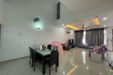 Taman Horizon Hills Double Storey Large Superlink