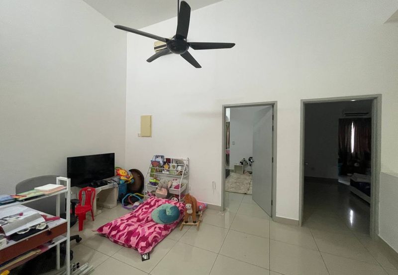 Taman Horizon Hills Double Storey Large Superlink