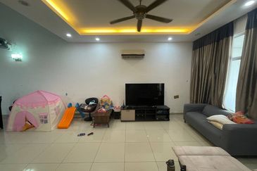 Taman Horizon Hills Double Storey Large Superlink