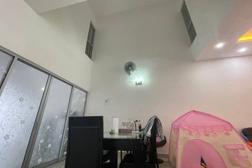 Taman Horizon Hills Double Storey Large Superlink