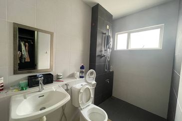 Taman Horizon Hills Double Storey Large Superlink