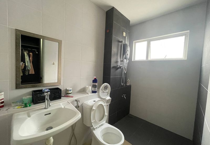 Taman Horizon Hills Double Storey Large Superlink